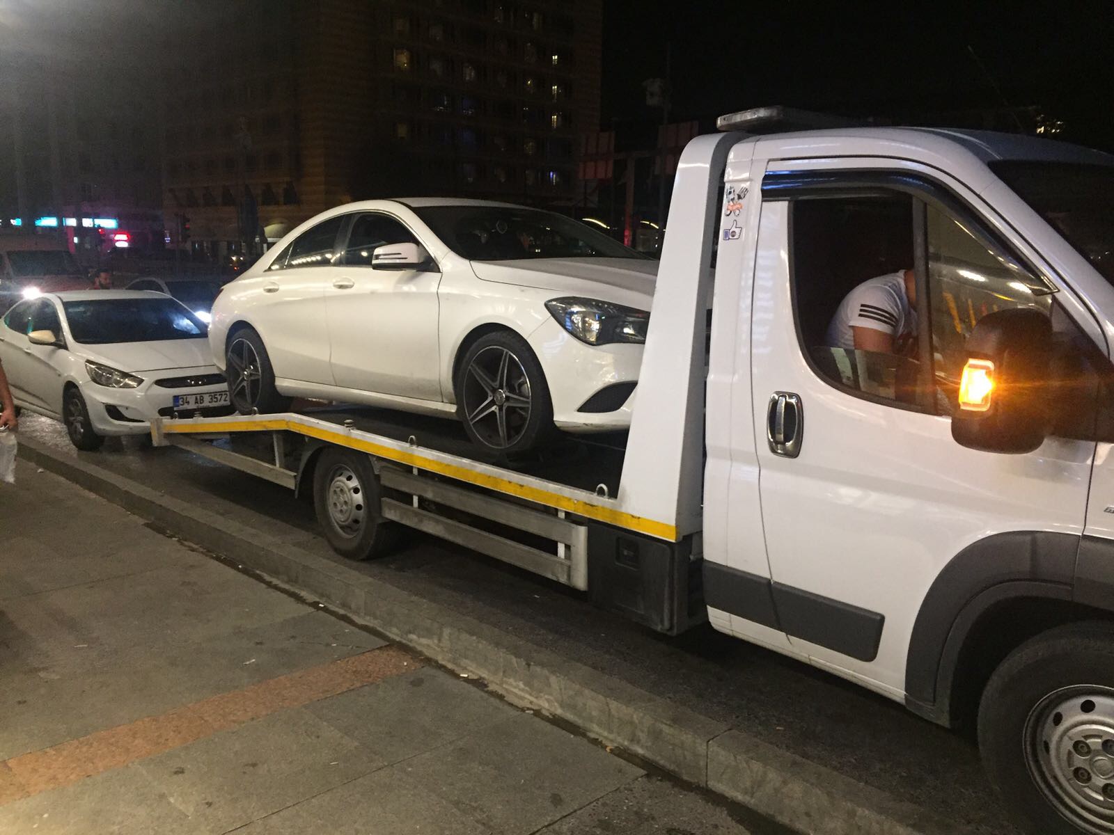 Poligon Oto Çekici, Kurtarıcı ve Yol Yardım